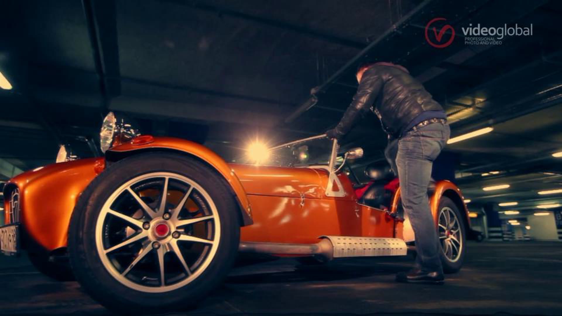 пилотный выпуск программы Автоэкзотика для Авто Плюс — тест-драйв Caterham Super 7