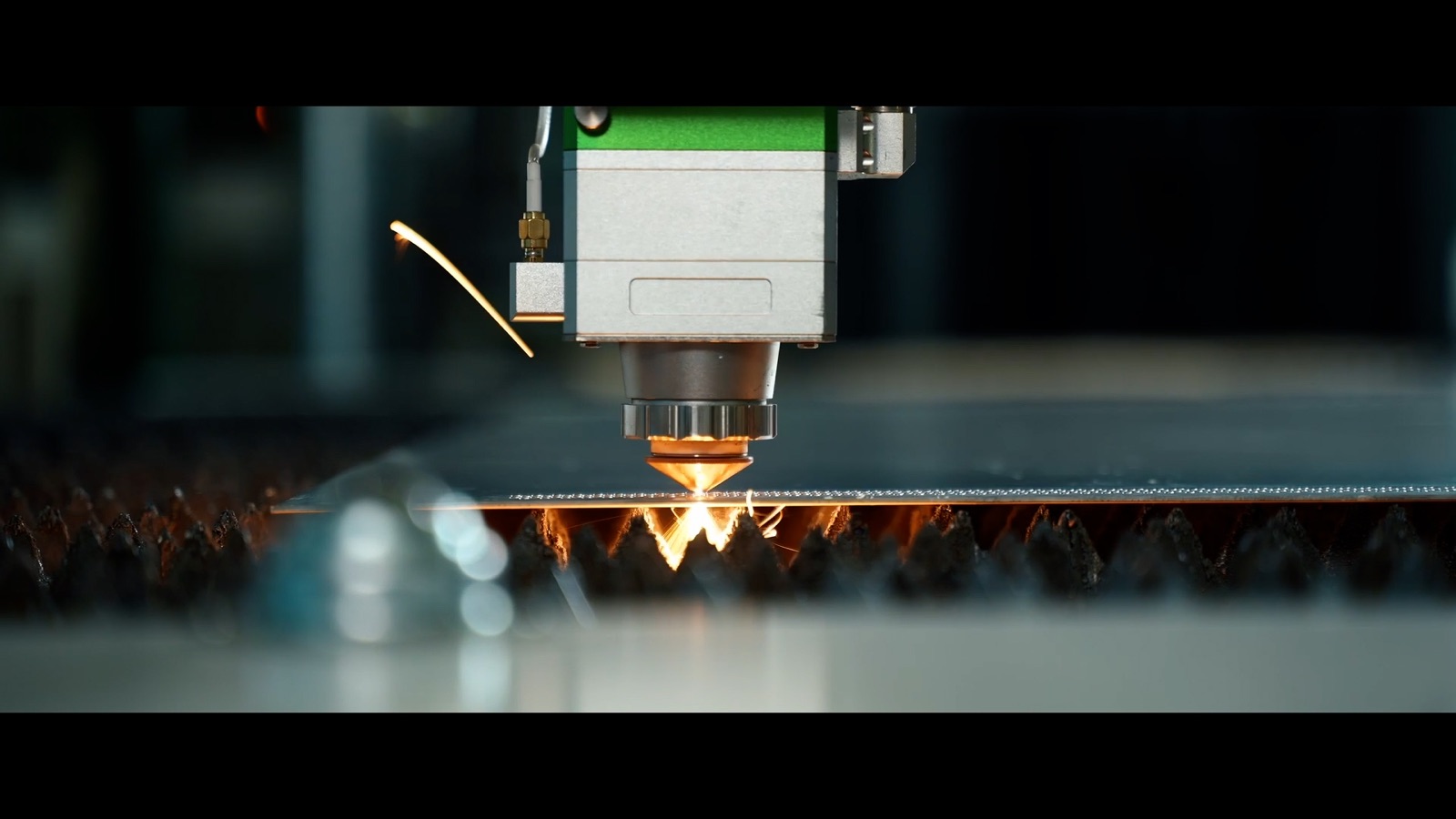 Производственный фильм ITEMI — оборудование и рабочая зона цеха