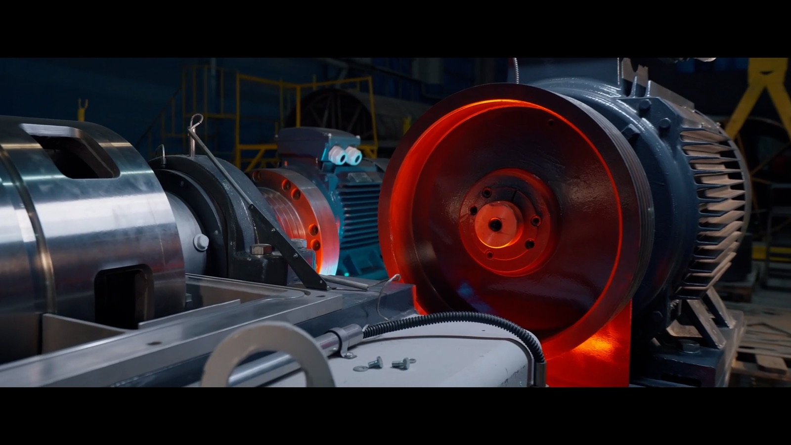 ITEMI — кадры производства декантерных центрифуг и инженерной команды