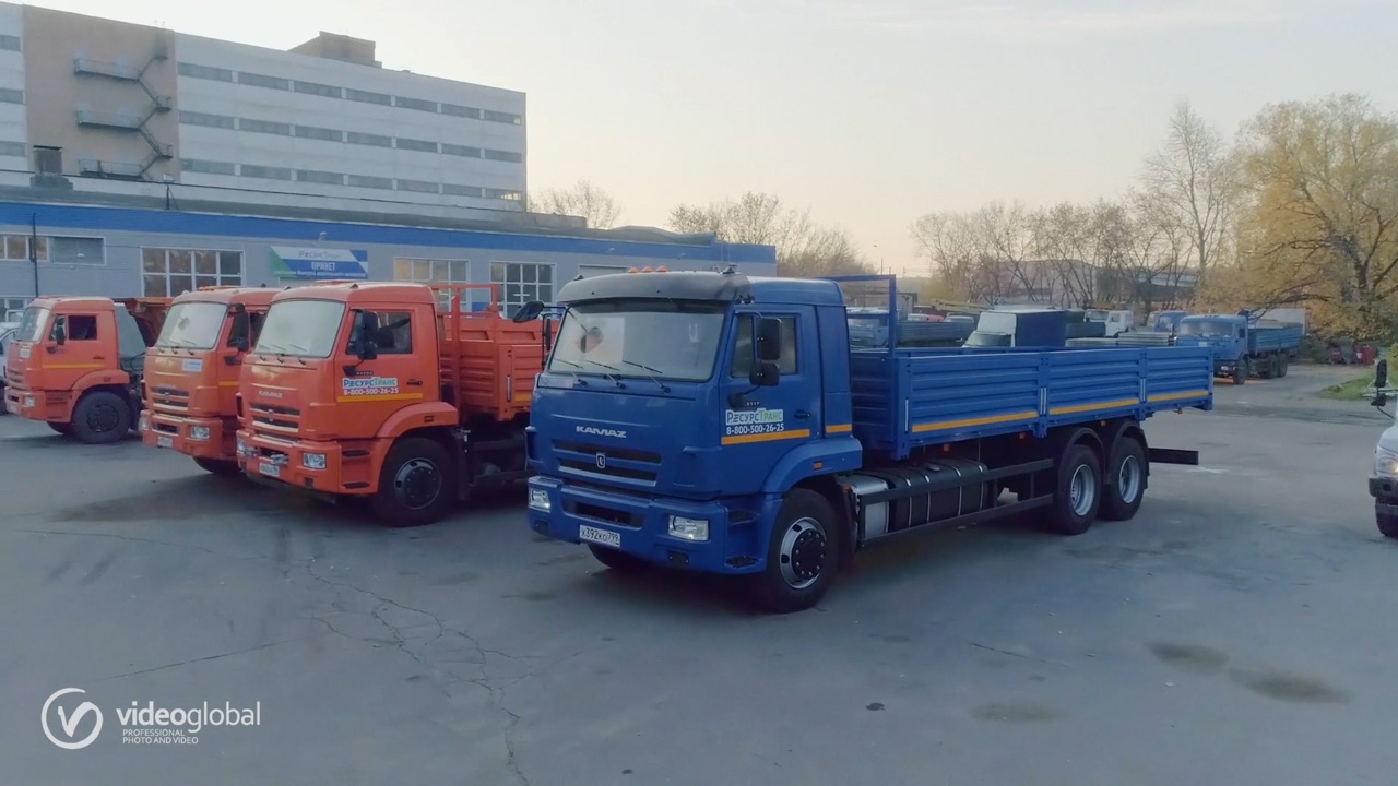 Кадр корпоративного фильма РесурсТранс, офис